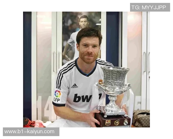 与哈维·阿隆索对立：“我为他怎么想要坚持这个职位感到遗憾，他的情绪像是在拍马屁”