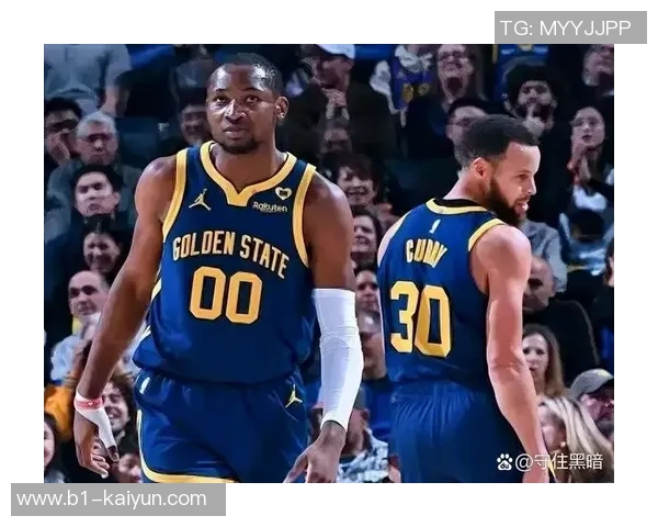 勇士调配缝隙尽显！巴特勒+库明加+格林拒投根本不兼容，该调整了